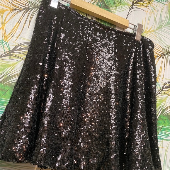 Guess Sequin Skater Mini Skirt - Picture 5 of 7